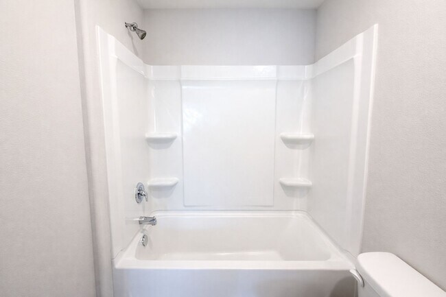 Building Photo - 1408 Nia Rd