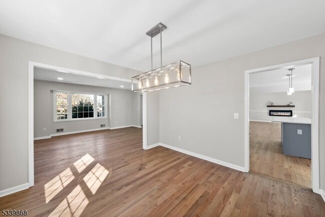 Building Photo - 231 Sutphin Ln