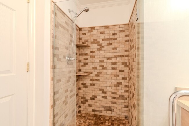 Building Photo - 39696 Rockcrest Ln