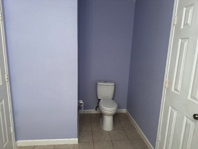 Building Photo - 8124 Stowe Springs Ln