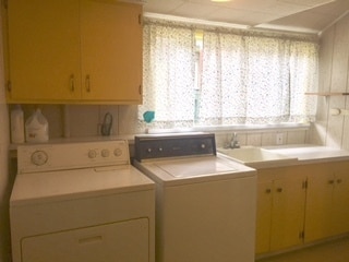 Building Photo - Classic Northgate Rambler