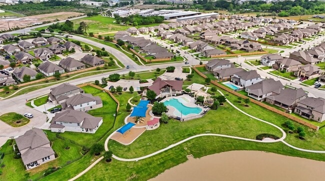 Building Photo - 32322 Melbrooke Dr