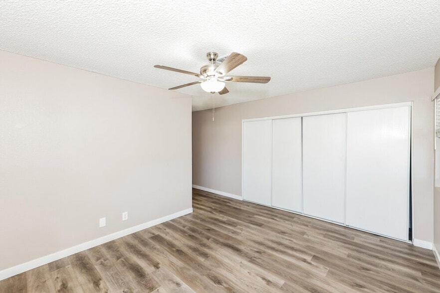 Building Photo - 601 Freeburg Pl