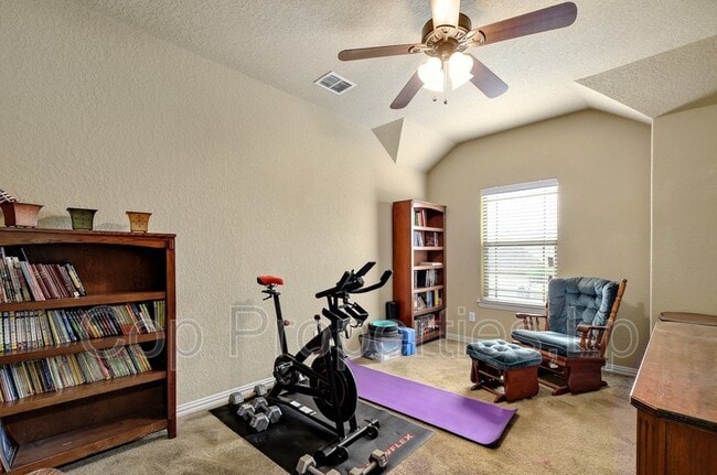 Building Photo - 1435 Sparrow Song