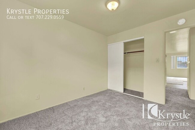 Building Photo - 1160 Rice St
