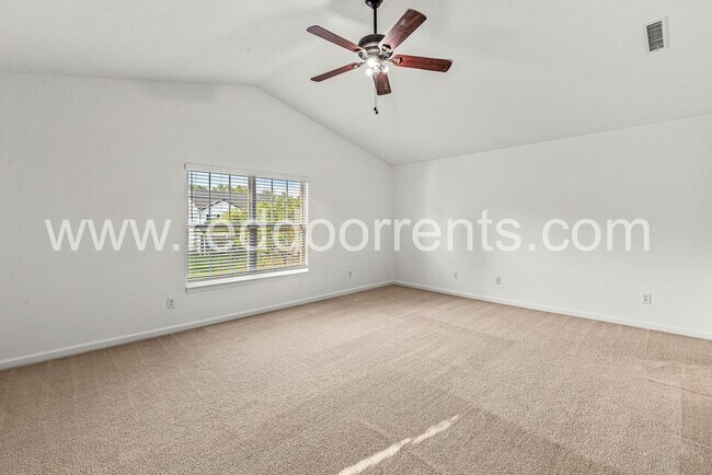 Building Photo - Spacious 3-Bedroom Home in Fishers with Modern Comforts