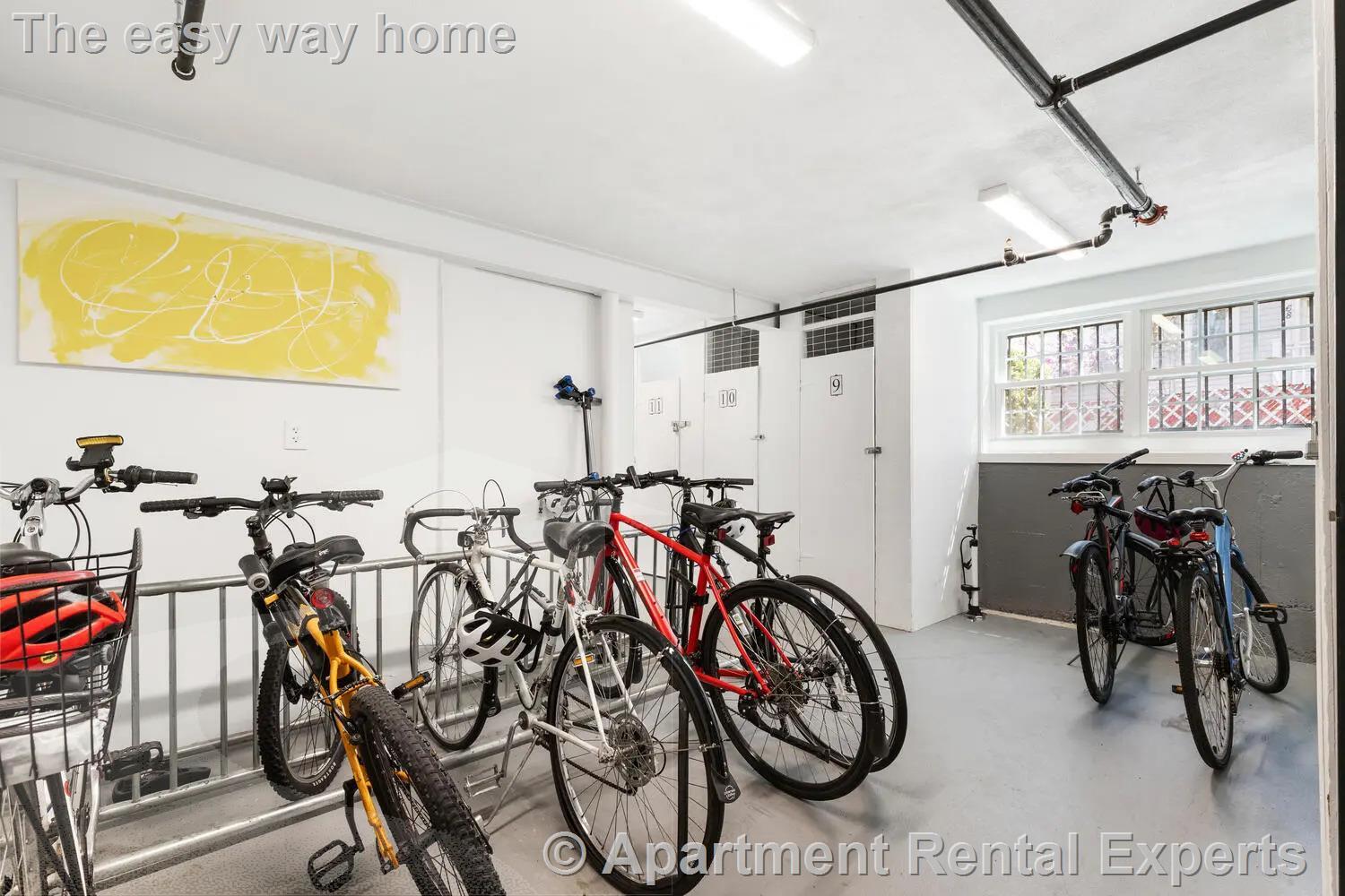 Building Photo - 132 Sherman St