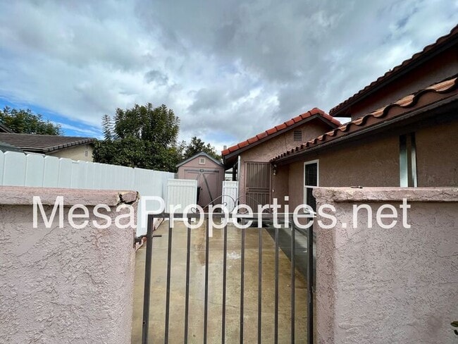 Building Photo - 3929 Rancho Del Oro