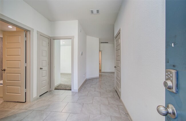 Building Photo - 4930 Natchez Trce