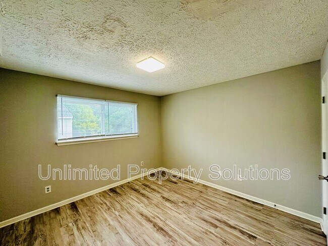 Building Photo - 207 Sunn Aire Ct