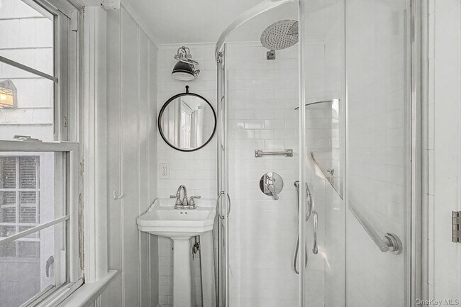 Building Photo - 91 Ireland Pl