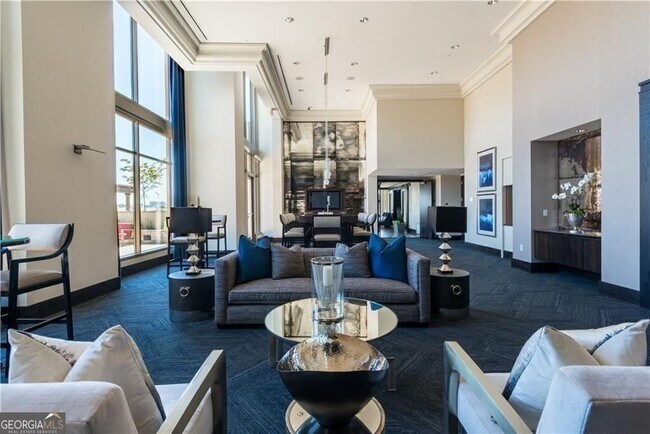 Building Photo - 270 17th St NW