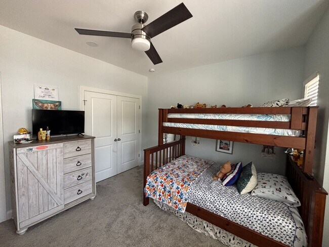 Building Photo - Spacious 4BR Townhome in Mount Pleasant | 2-Car Garage | Built 2020 | 2200 Sq Ft