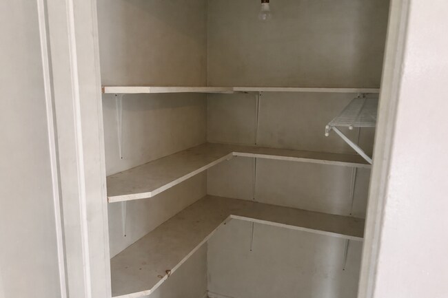 Building Photo - 2502 Blair Blvd