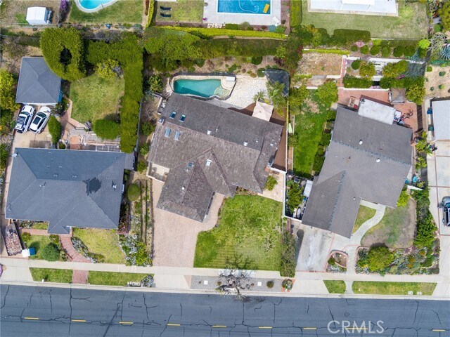 Building Photo - 2805 Calle Aventura