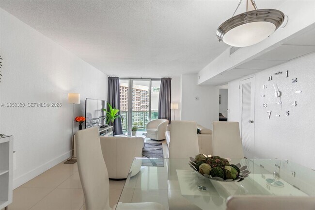 Building Photo - 3801 S Ocean Dr