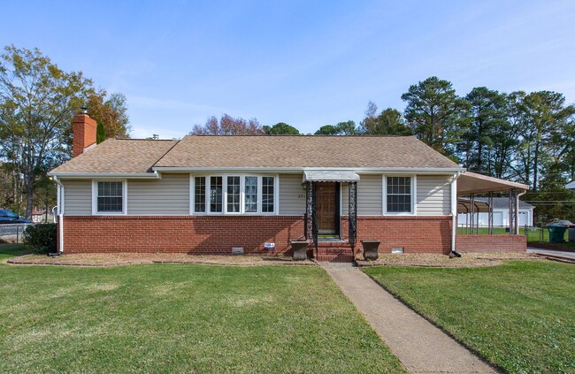 Primary Photo - ADORABLE 3 BEDROOM RANCHER WITH LARGE FENC...