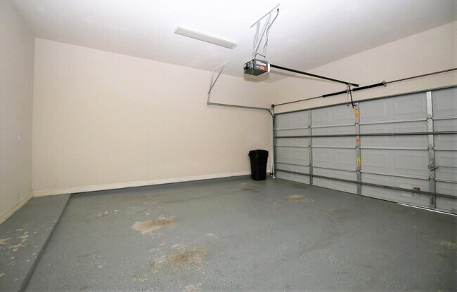 Building Photo - 13315 Olive Trce
