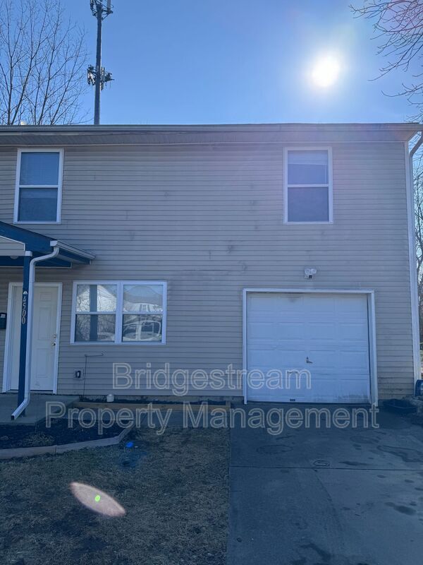 Building Photo - 4500 Elliot Ave