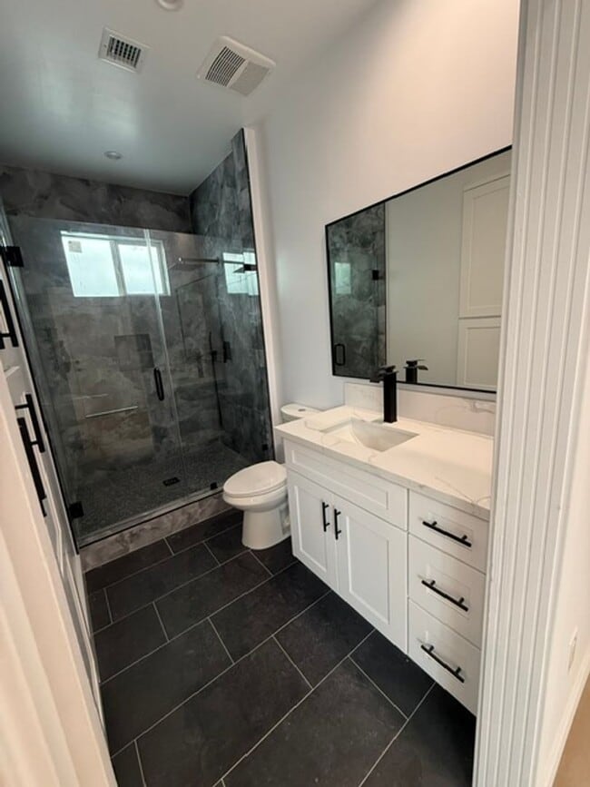 Building Photo - Modern 1BR/1BA New Build house in North Inglewood