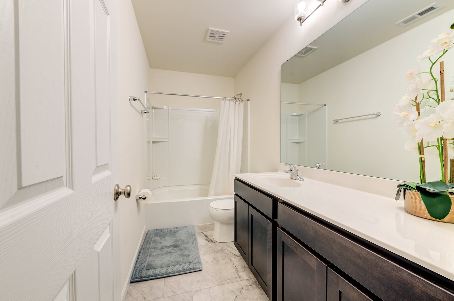 Building Photo - 732 Fox Creek Dr