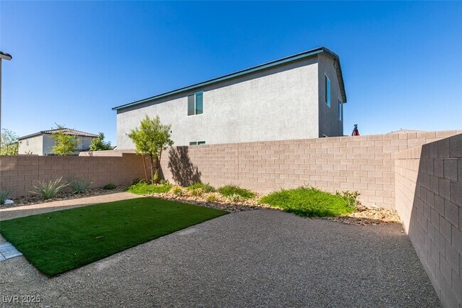 Building Photo - 4488 Ginger Hls Ave