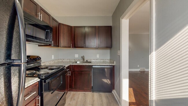 Building Photo - 6138 Macbeth Dr