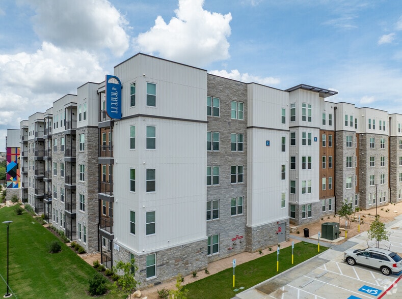 Building 1 - The Rhett