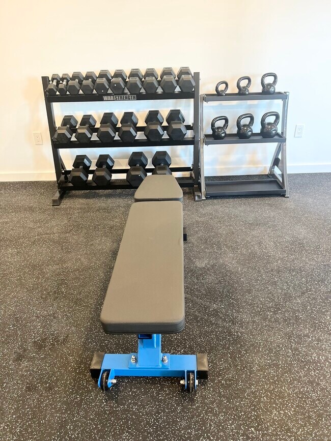 Building Photo - 179 Butternut St