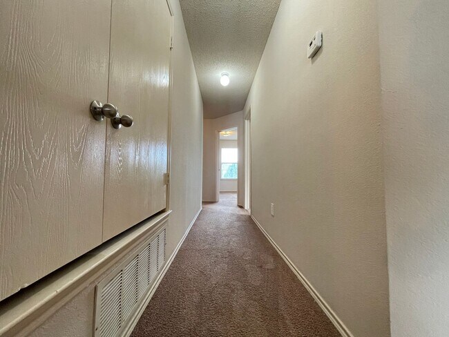 Building Photo - Keller ISD-5 BED, 4 BATH-AMAZING PRICE!