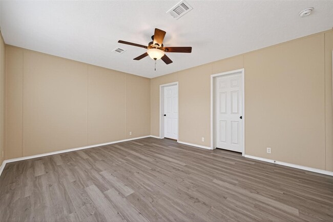 Building Photo - 15933 W Relza Dr