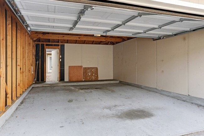 Building Photo - 8034 Grow Ln