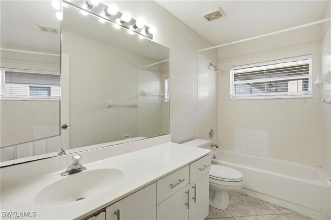 Building Photo - 2268 Piccadilly Ct