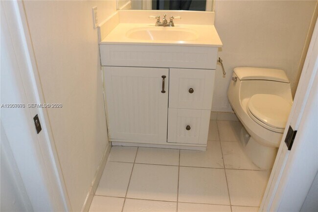 Building Photo - 8005 SW 107th Ave