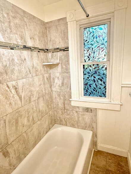 Bathroom - 246-248 Richard St