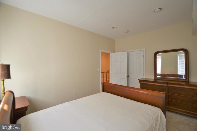 Building Photo - 720 K St NE