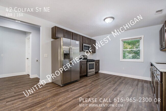 Building Photo - 42 Colfax St NE