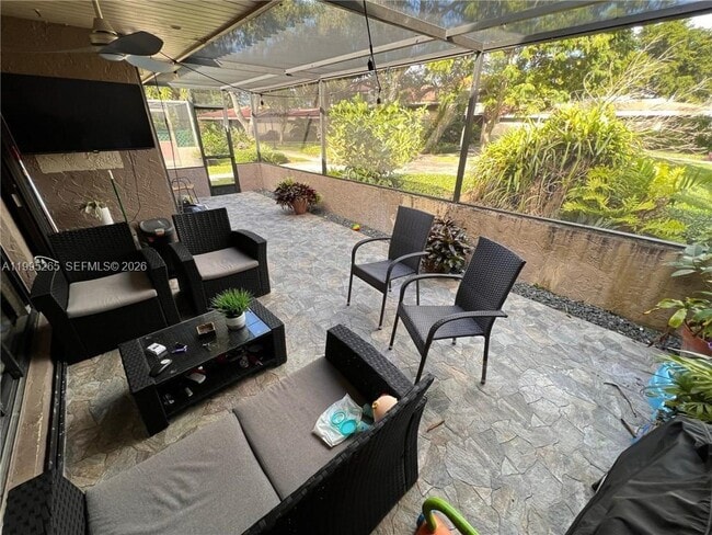 Building Photo - 307 Bonnie Brae Way