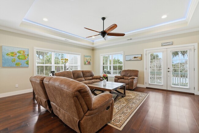 Building Photo - Prime Coastal Location!