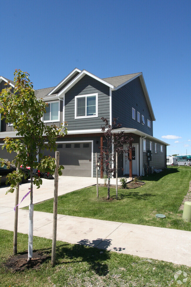 Building Photo - Gooch Hill 2