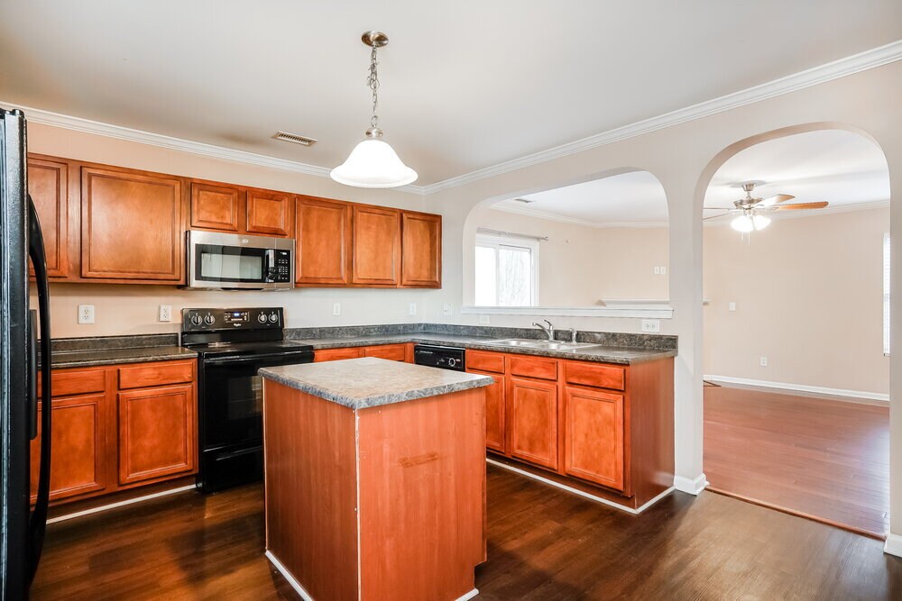 Building Photo - 4315 Offshore Dr