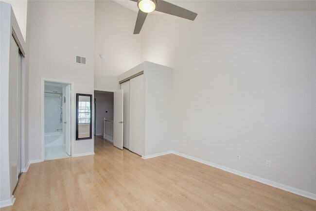 Building Photo - 2910 Grants Lake Blvd