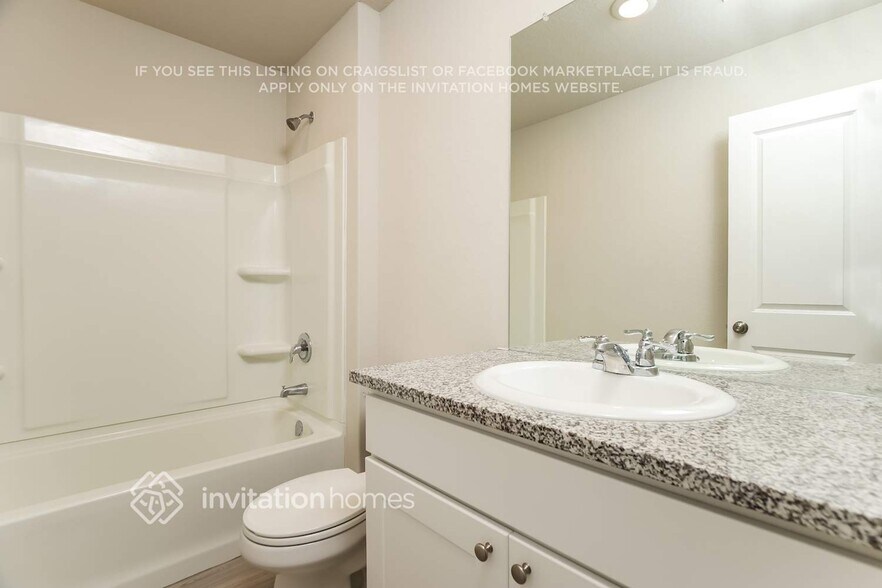 Building Photo - 5723 Fruchel Wy
