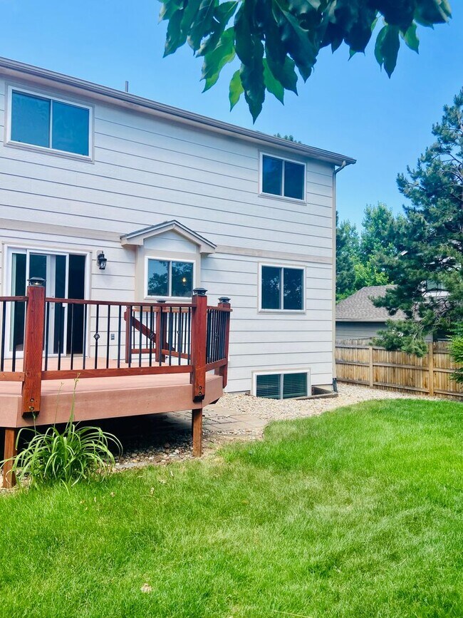 Building Photo - Rental