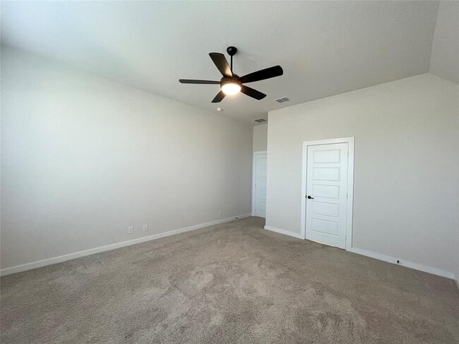 Building Photo - 128 Radnor Rd