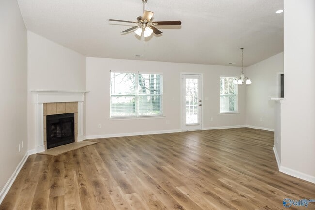 Building Photo - 146 Carillo Ln