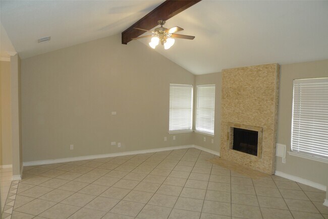 Building Photo - 15406 Ensenada Dr