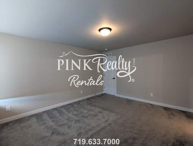 Building Photo - 6259 Godwit Ln