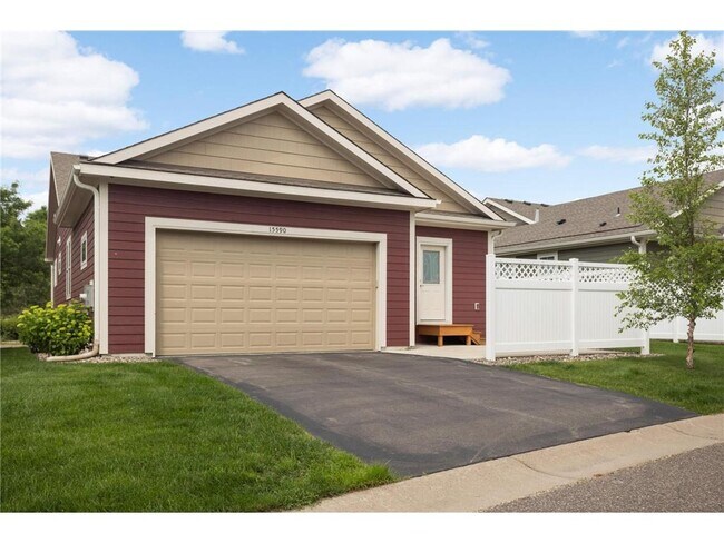 Building Photo - 15590 Duck Trail Ln