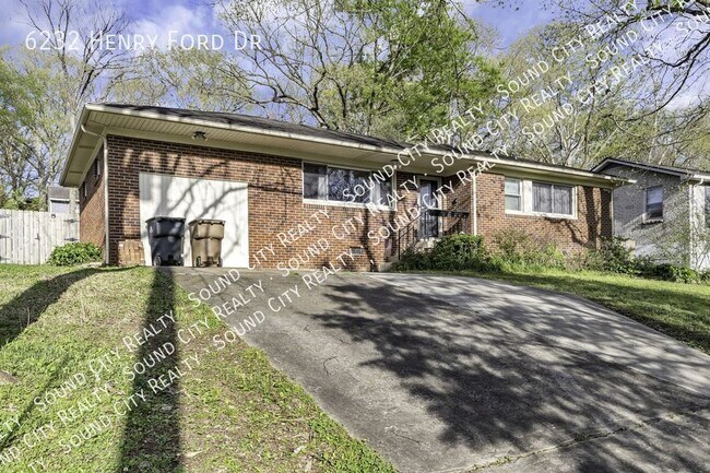 Building Photo - 6232 Henry Ford Dr